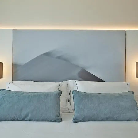 White 3*