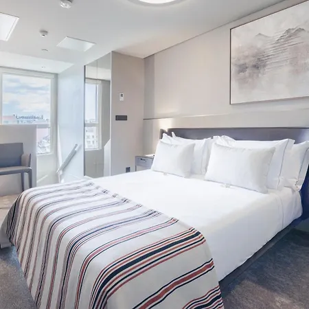 White Hotel 3*