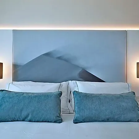 White Hotel 3*